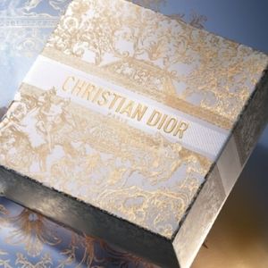 Dior holiday box